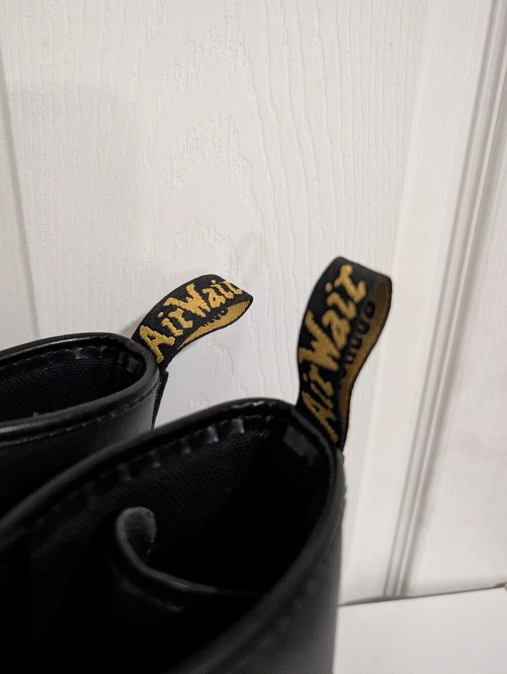 Dr Martens Boots Black Leather Shoes Mens Size 10, Womens-11